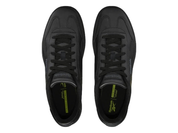 Tenis deportivos Reebok color negro con suela plana y logotipo lateral.