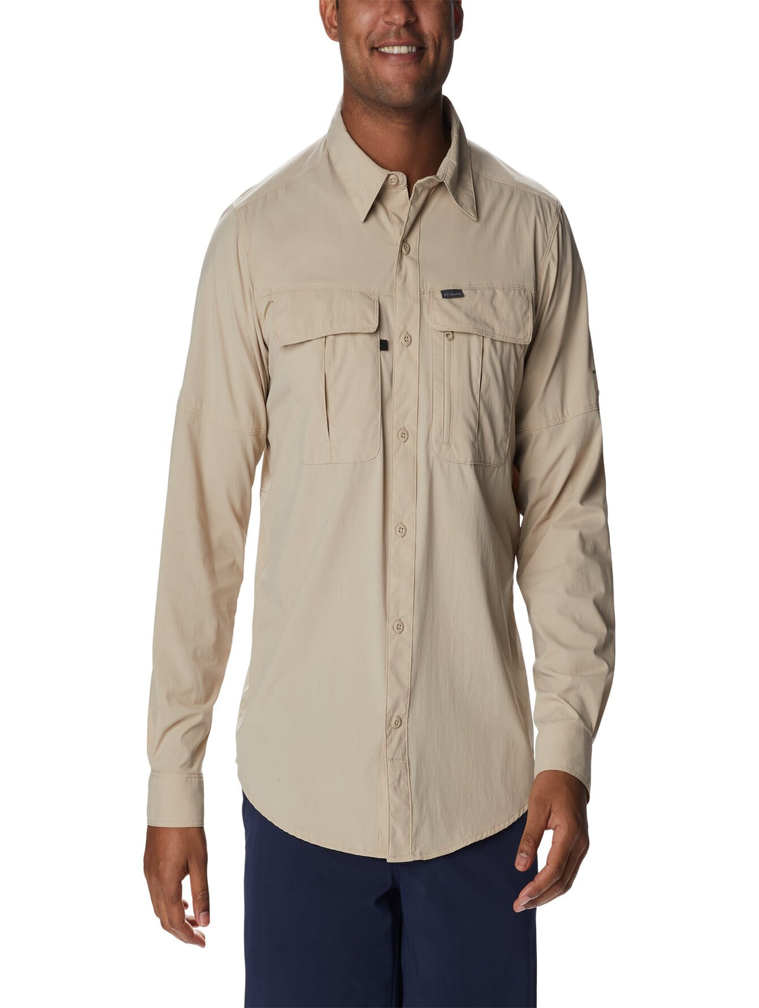 Camisa Columbia Newton Ridge II de manga larga en color beige Ancient Fossil para hombre.