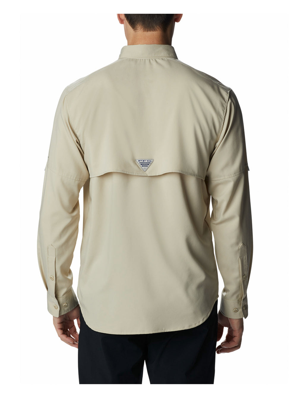 Camisa Columbia color beige Fossil de manga larga con bolsillos frontales.