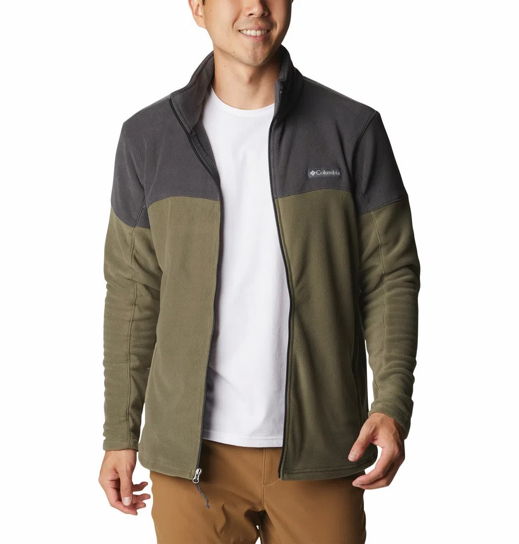 Chaqueta Columbia bicolor en tonos verde oliva y gris oscuro con cierre frontal.