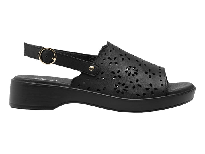 Sandalia negra de cuero con perforaciones florales, plataforma y correa ajustable al tobillo.