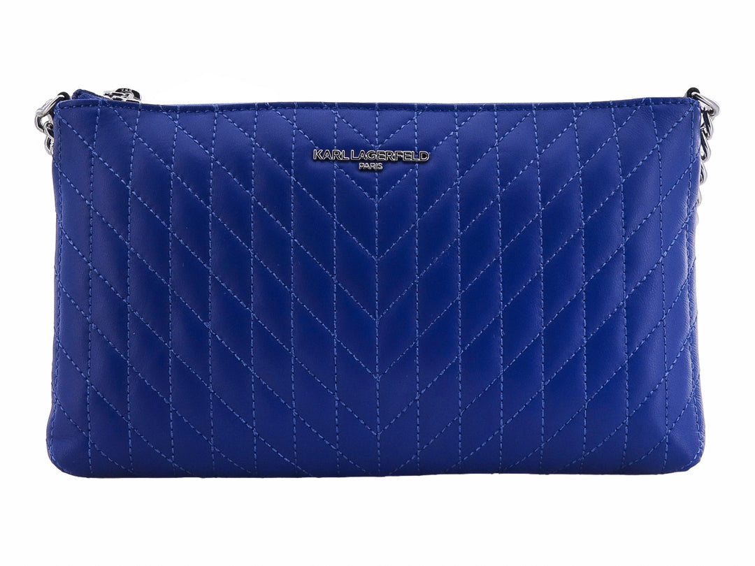 Bolso Karolina de Karl Lagerfeld en color azul postal con diseño acolchado y correa de cadena plateada.