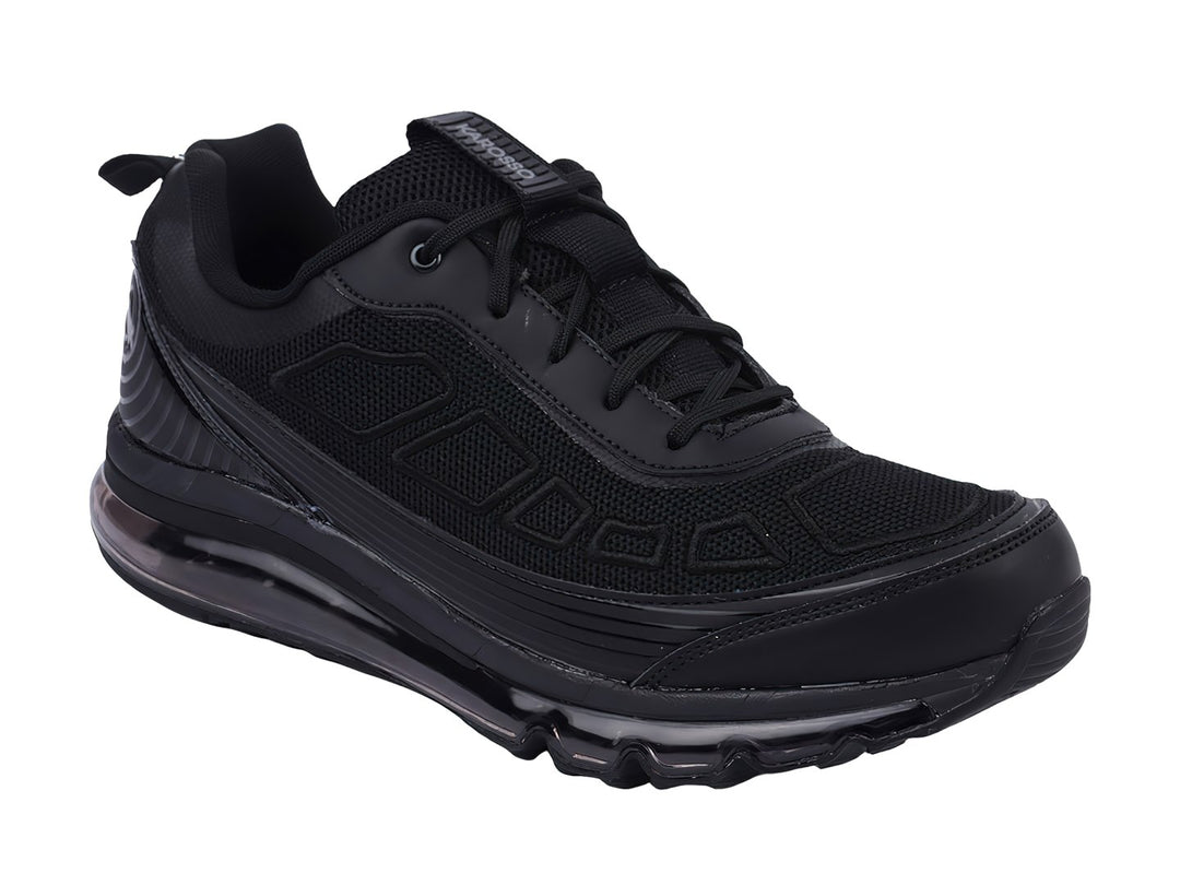 Tenis deportivos Karosso color negro total con suela amortiguada y detalles en malla.