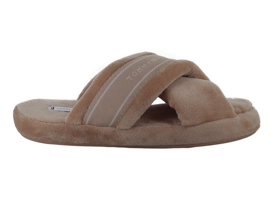 Sandalia tipo pantufla Tommy Hilfiger en color Misty Blush con textura suave y acolchada.