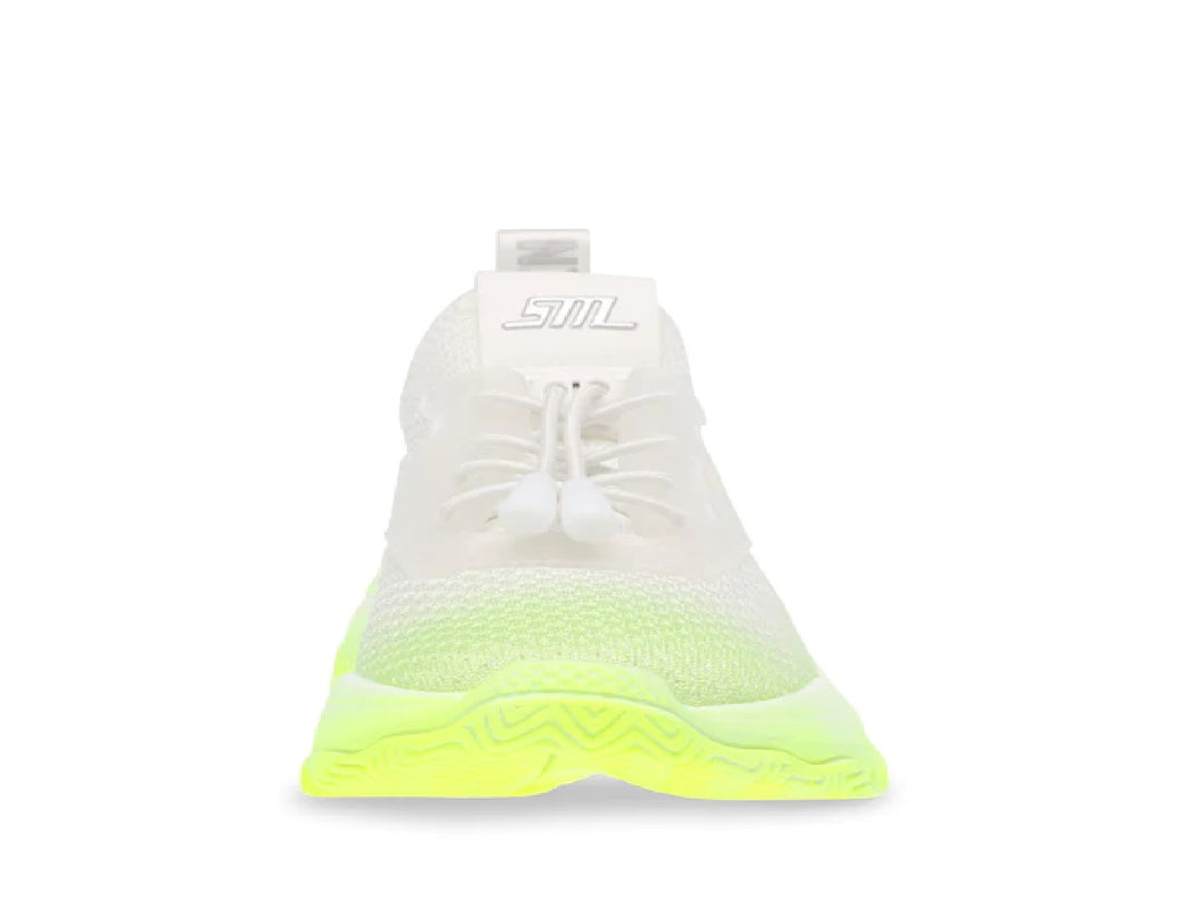 Tenis deportivos blancos con suela y punta en degradado color verde neón brillante.