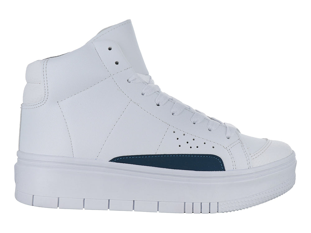 Tenis blancos de bota con suela de plataforma y un detalle lateral en color azul.