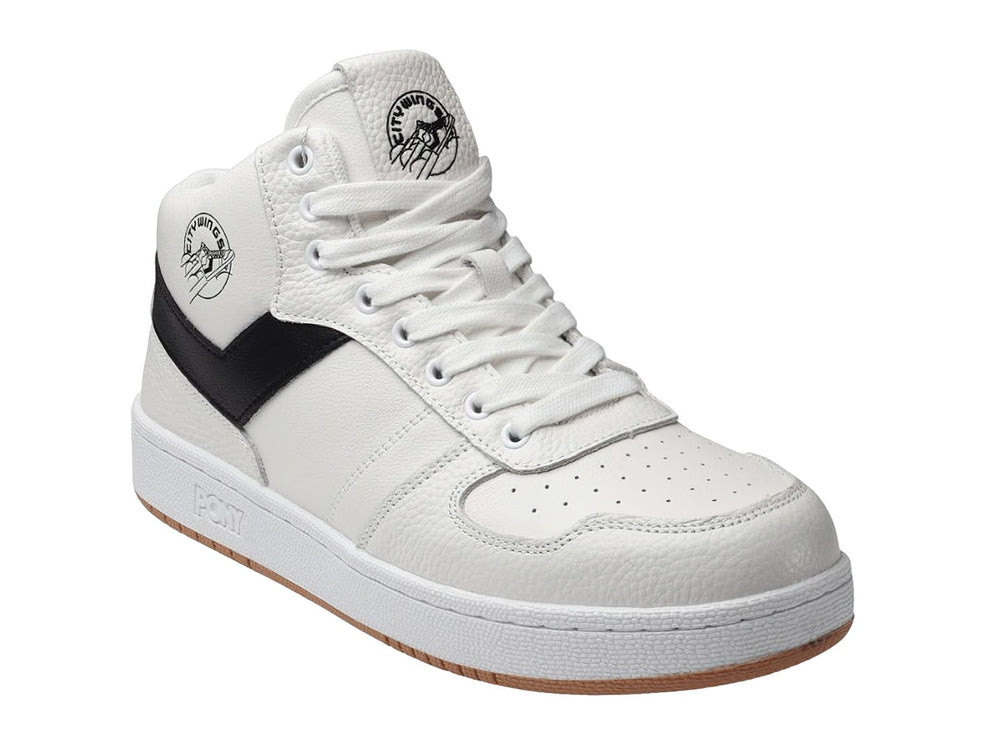 Tenis PONY City Wings Mid color blanco con detalle en negro y suela color caramelo.