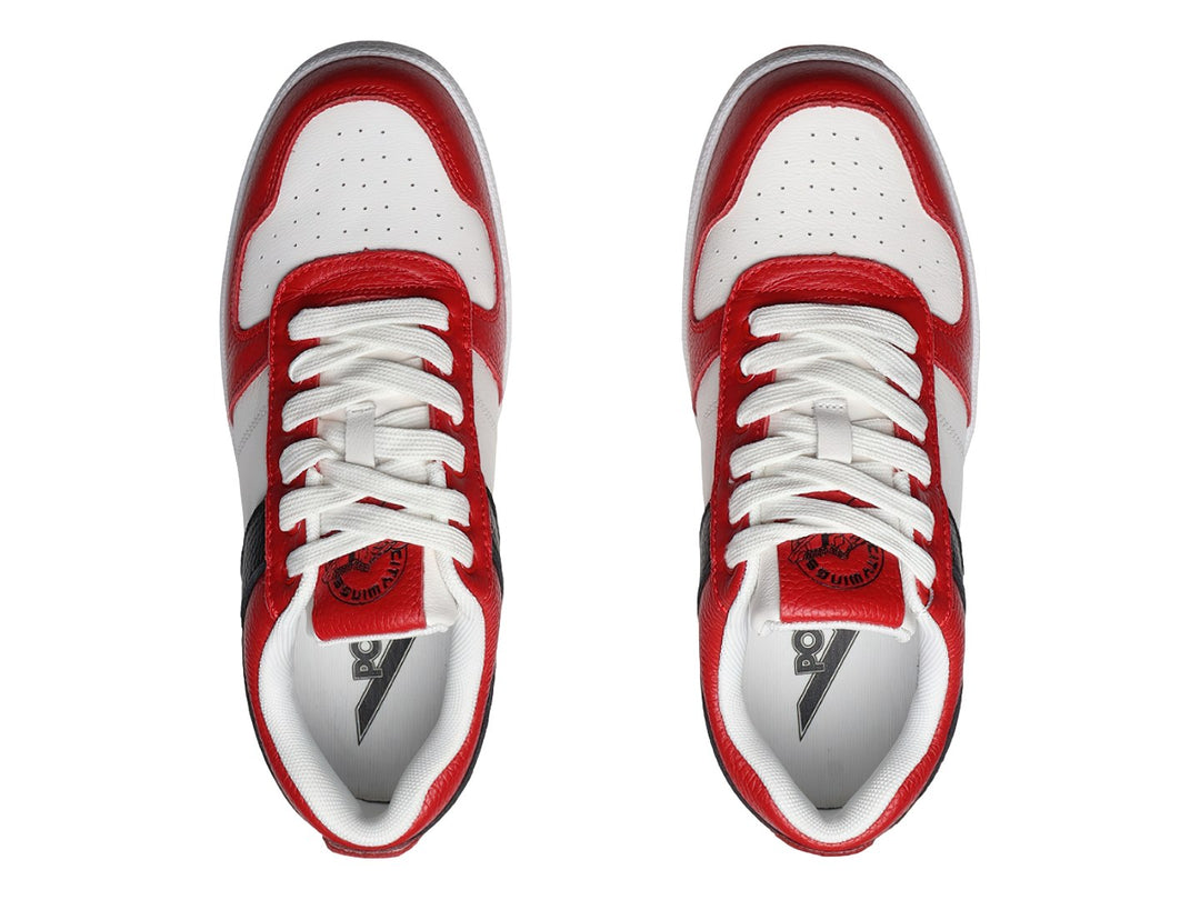 Tenis PONY City Wings en colores rojo, blanco y negro con suela blanca y cordones blancos.