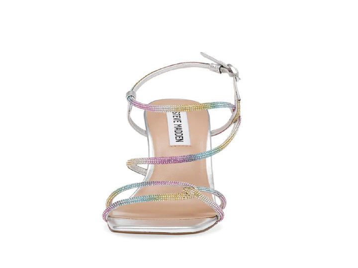 Sandalia plateada de tacón alto Steve Madden con tiras decoradas con cristales multicolores y punta cuadrada.
