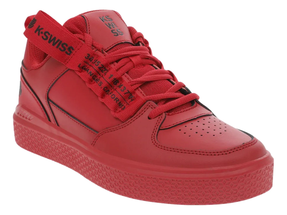 Tenis K-SWISS ROOF color rojo con correa ajustable y suela texturizada.