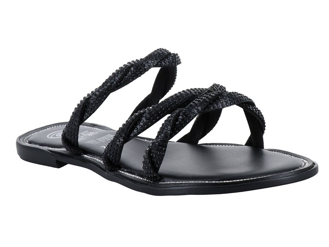 Sandalia plana de color negro con tiras trenzadas en la parte superior.