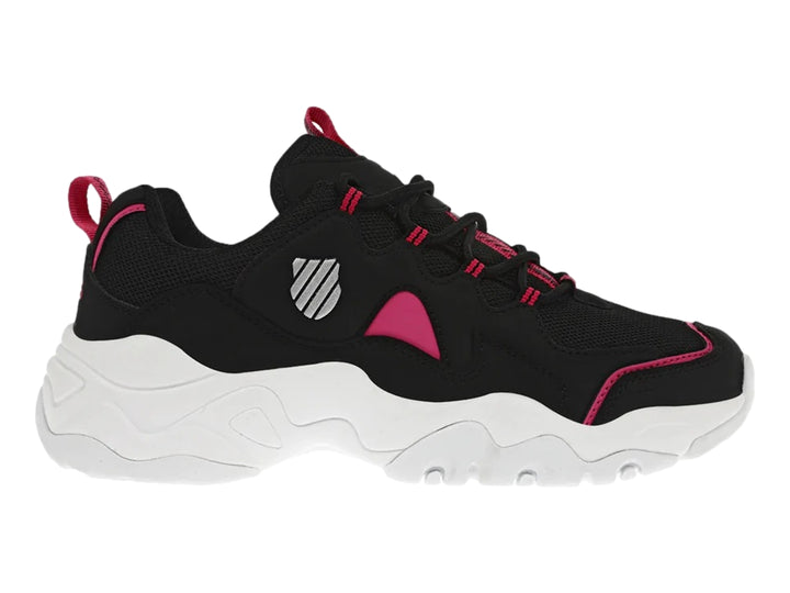 Tenis K-Swiss color negro con suela blanca ancha y detalles en rosa.