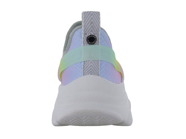 Tenis infantiles Steve Madden con colores degradados y suela blanca ancha.