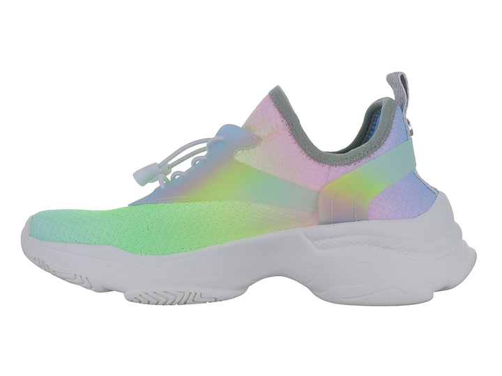 Tenis infantiles Steve Madden con colores degradados y suela blanca ancha.