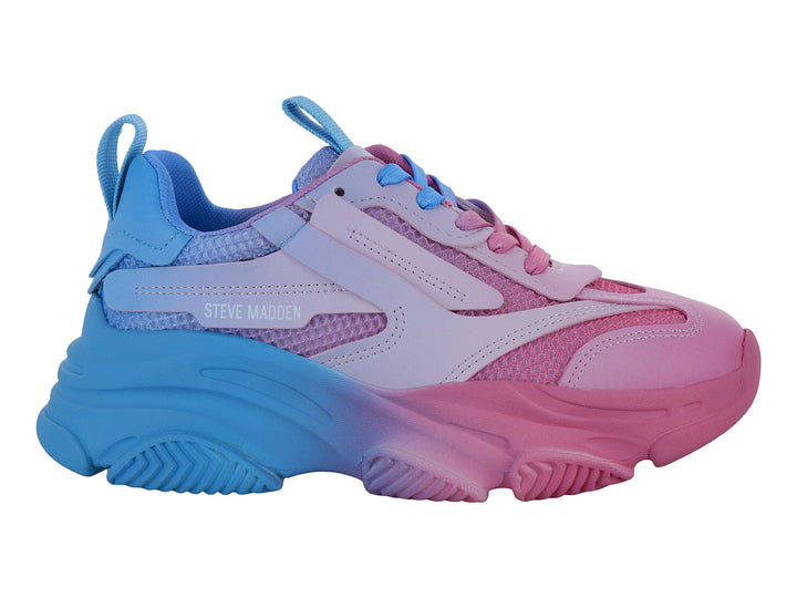 Tenis infantiles Steve Madden con diseño chunky y degradado de colores azul, morado y rosa.