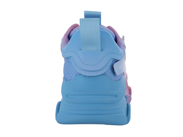 Tenis infantiles Steve Madden con diseño chunky y degradado de colores azul, morado y rosa.