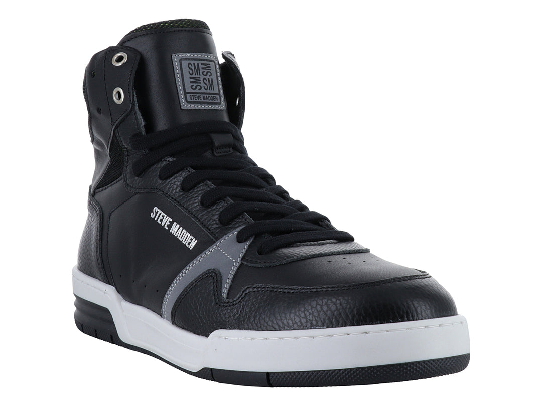Tenis tipo bota color negro con suela blanca y detalles en gris de la marca Steve Madden.