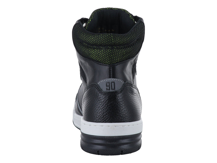 Tenis tipo bota color negro con suela blanca y detalles en gris de la marca Steve Madden.