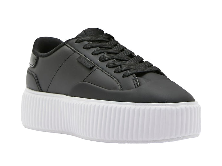 Tenis FILA Sandblast Oversole Negro y Blanco para Mujer