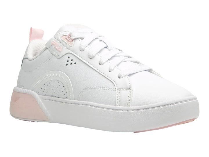 Tenis FILA blancos con detalles en rosa pálido y suela de plataforma blanca.