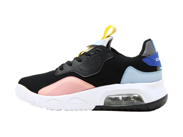 Tenis deportivos COURT color negro con detalles en azul, rosa y amarillo y suela blanca con cámara de aire.