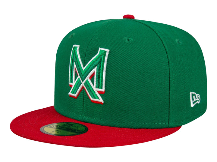 Gorra de béisbol New Era color verde con visera roja y logotipo MX bordado en el frente.