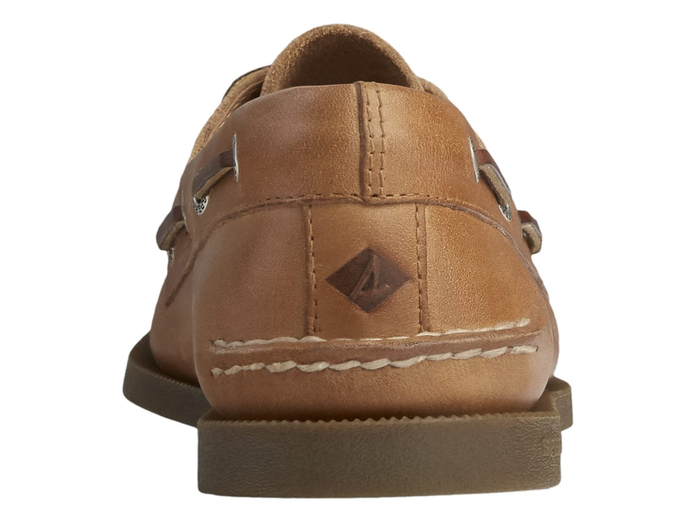 Zapato náutico Sperry para hombre en color Sahara de cuero con cordones y suela marrón.