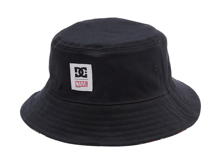 Sombrero tipo bucket negro de DC Shoes con parches frontales de DC y Marvel.
