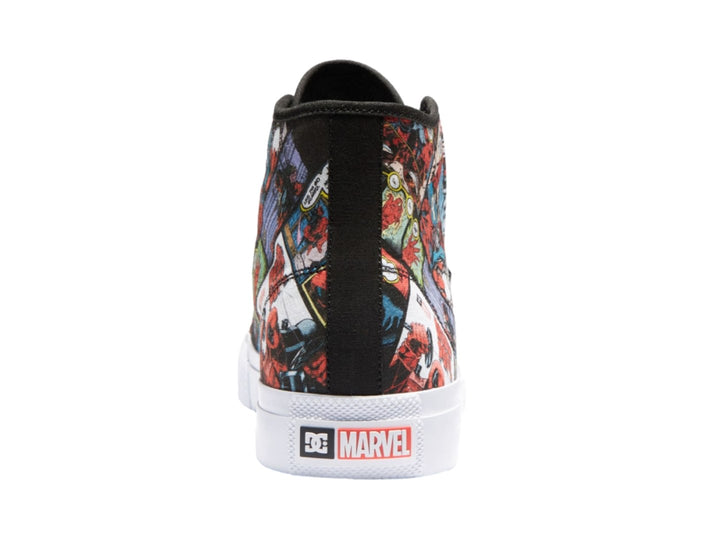 Tenis DC Shoes de corte alto con estampado multicolor de cómics y suela blanca.