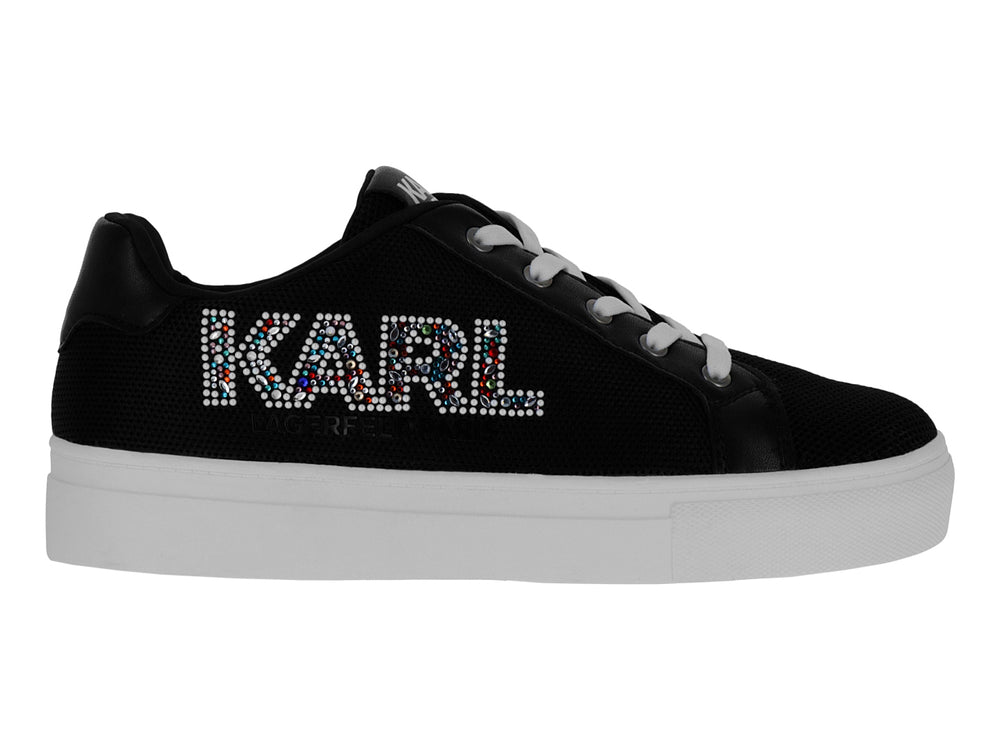 Tenis negros Karl Lagerfeld con suela blanca y letras coloridas en pedrería.