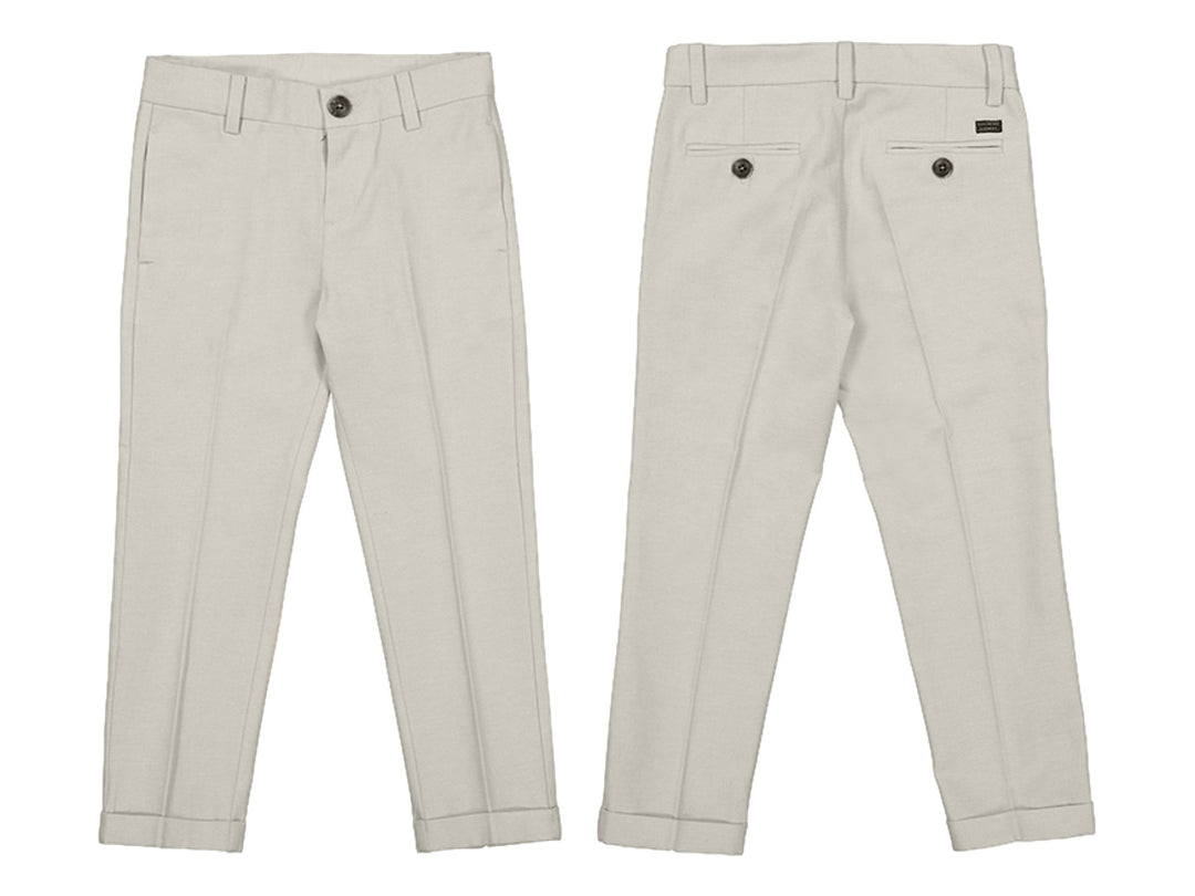 Pantalones de vestir para niño en color beige tapioca, vista frontal y posterior.
