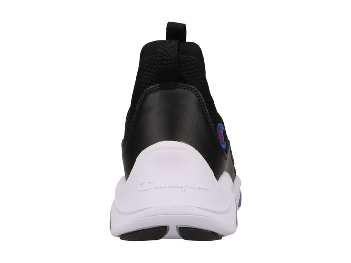 Tenis deportivos Champion color negro con suela blanca y detalles en azul, diseño slip-on sin cordones.