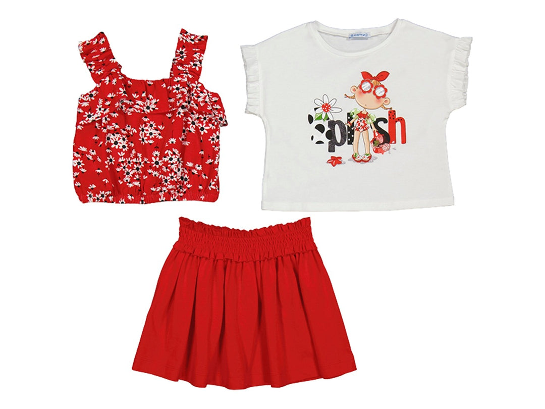 Conjunto de ropa para Niña Mayoral con blusa floral roja, playera blanca con gráfico y falda roja.