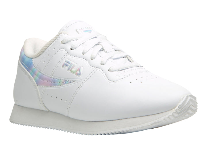 Tenis FILA Machu 2 IR de color blanco con detalle lateral iridiscente y suela blanca.