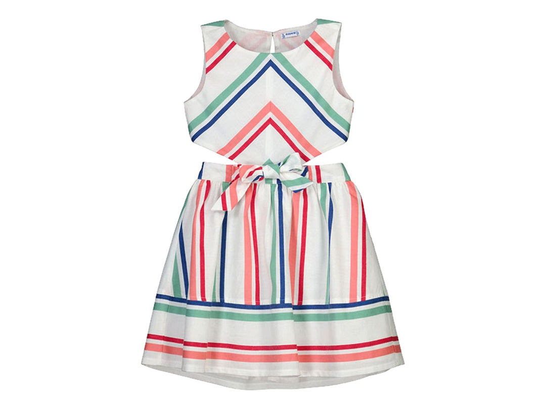Vestido blanco para niña con rayas en colores carmín y azul y cinturón con lazo.