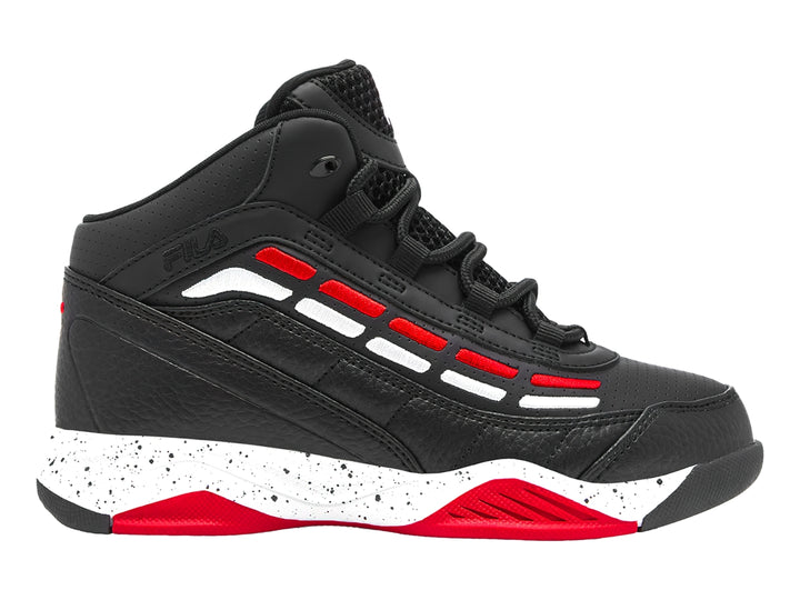 Tenis deportivos FILA de bota color negro con detalles en blanco y rojo y suela moteada blanca.