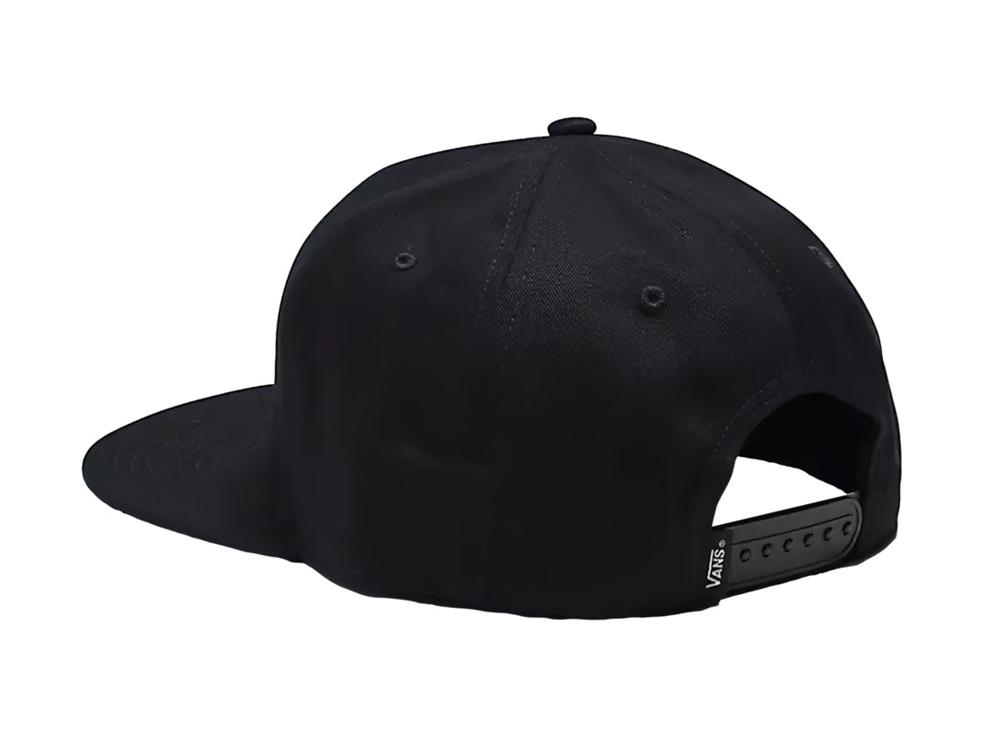 Gorra snapback negra de Vans con un logo circular amarillo y blanco en la parte frontal.