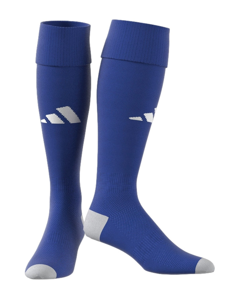 Par de calcetines deportivos Adidas en color azul royal con detalles blancos en punta y talón.