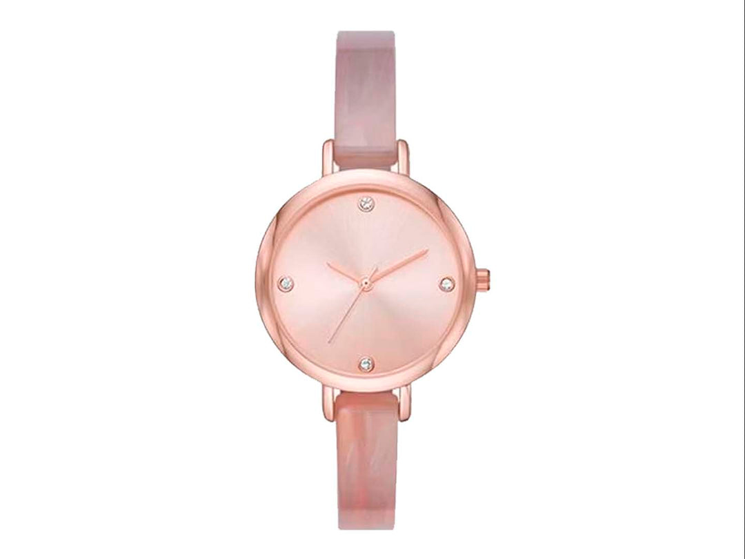 Set de 6 piezas Folio en color oro rosa que incluye un reloj circular y cinco pulseras coordinadas.