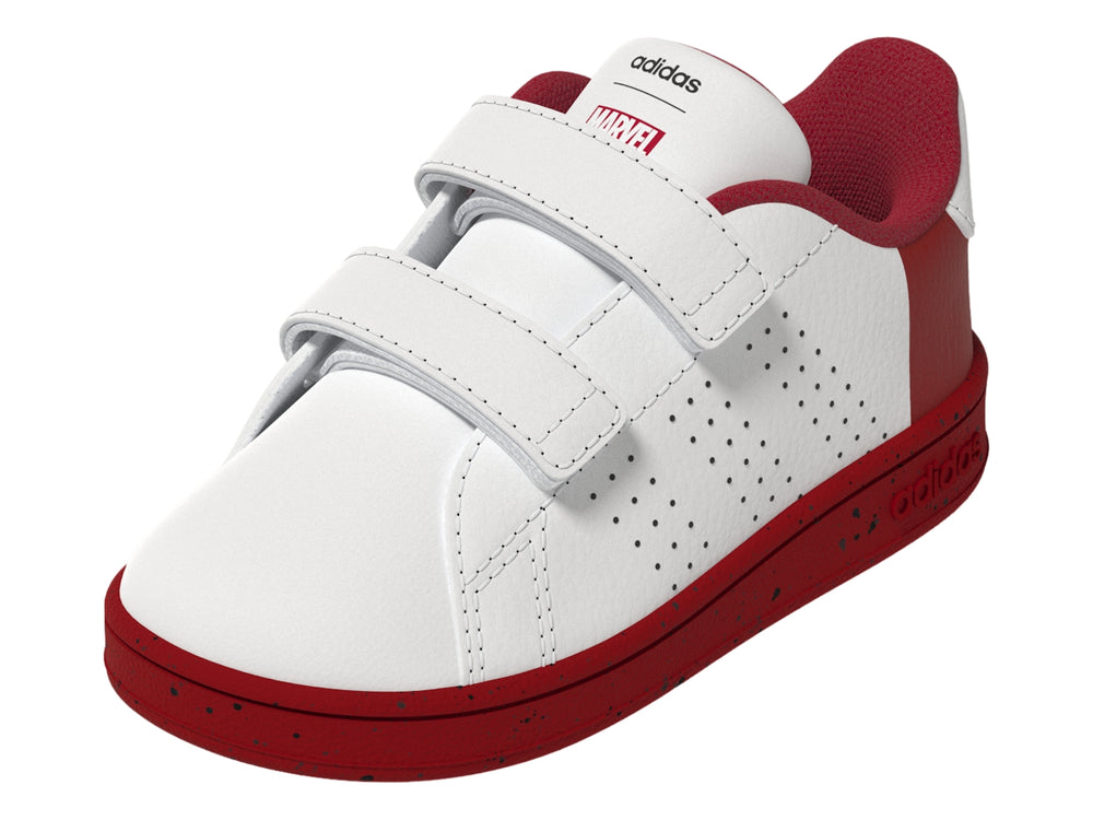 Tenis Adidas Advantage Spiderman en color blanco con detalles y suela en rojo vivo, cierre de velcro.