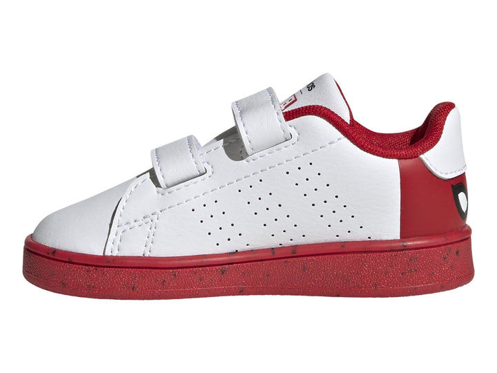 Tenis Adidas Advantage Spiderman en color blanco con detalles y suela en rojo vivo, cierre de velcro.