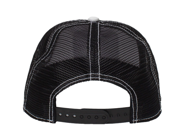 Gorra blanca Goorin Bros con malla negra y un parche frontal de una cebra con la palabra EXTREME.
