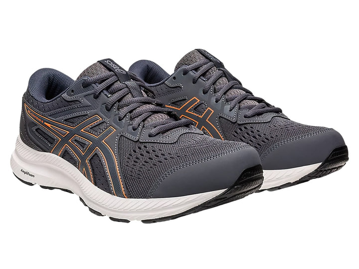 Tenis deportivos ASICS GEL-CONTEND 8 color gris con detalles naranjas y suela blanca.