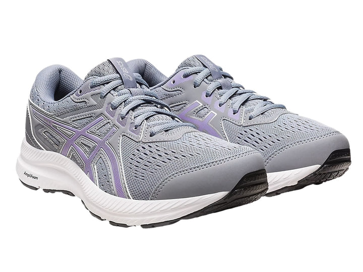 Tenis deportivos ASICS Gel-Contend 8 en color morado con suela blanca y detalles en malla.