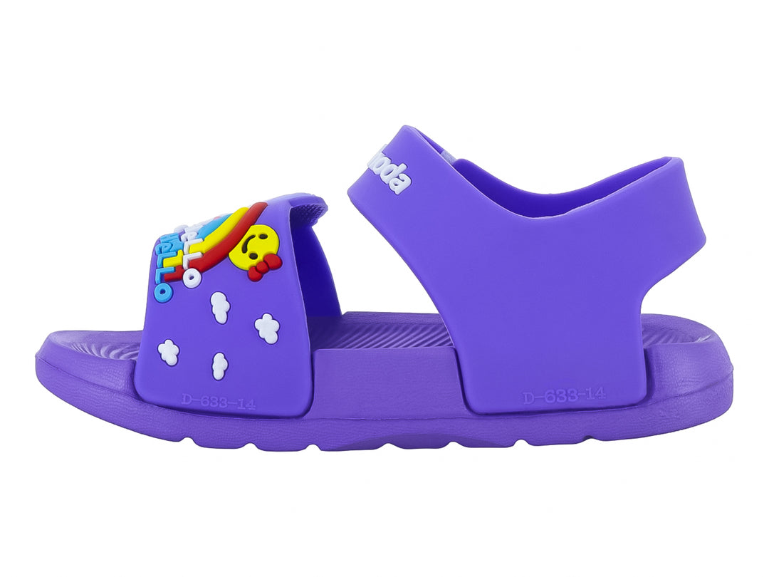 Sandalia lila con diseño de unicornio y nubes blancas.
