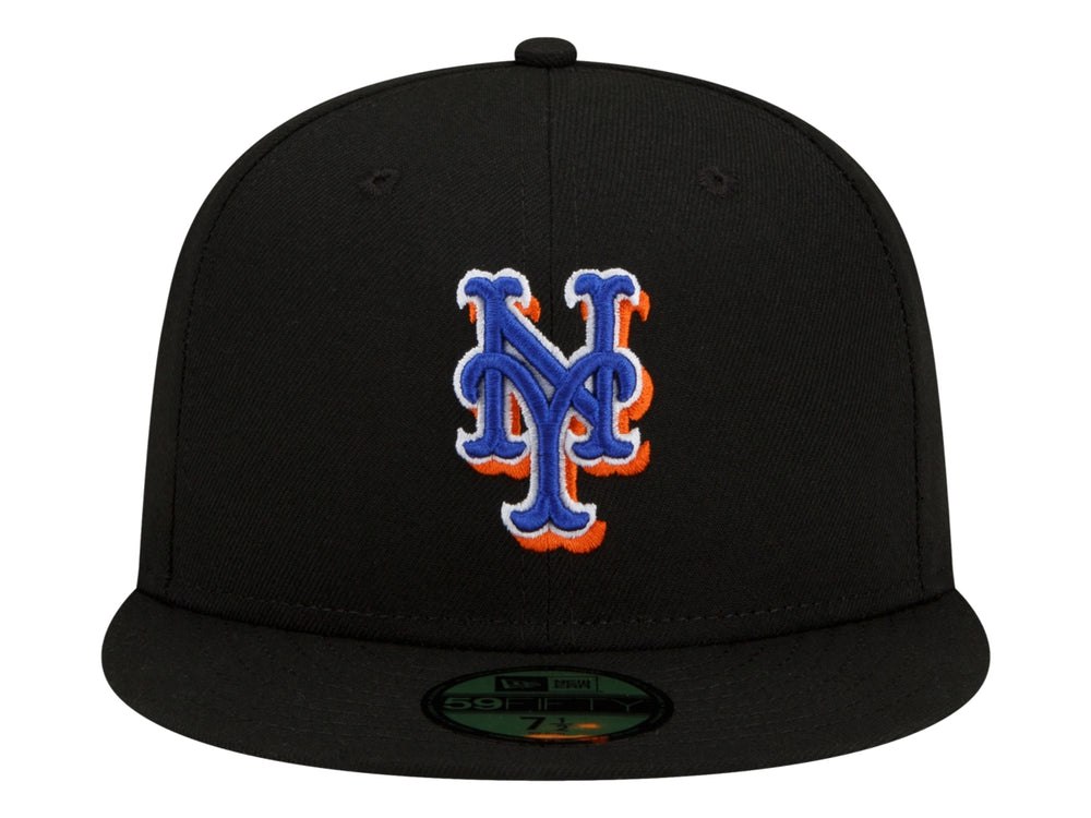 Gorra New Era de color negro con visera plana y logotipo bordado de los New York Mets en el frente.
