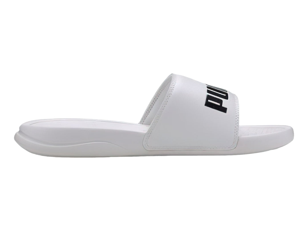 Sandalias PUMA Popcat en color blanco con logotipo negro en la banda superior.