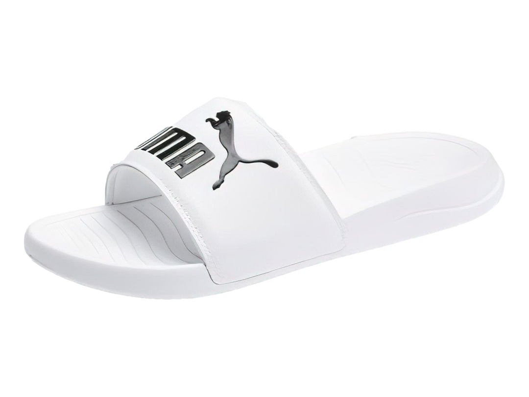 Sandalias PUMA Popcat en color blanco con logotipo negro en la banda superior.