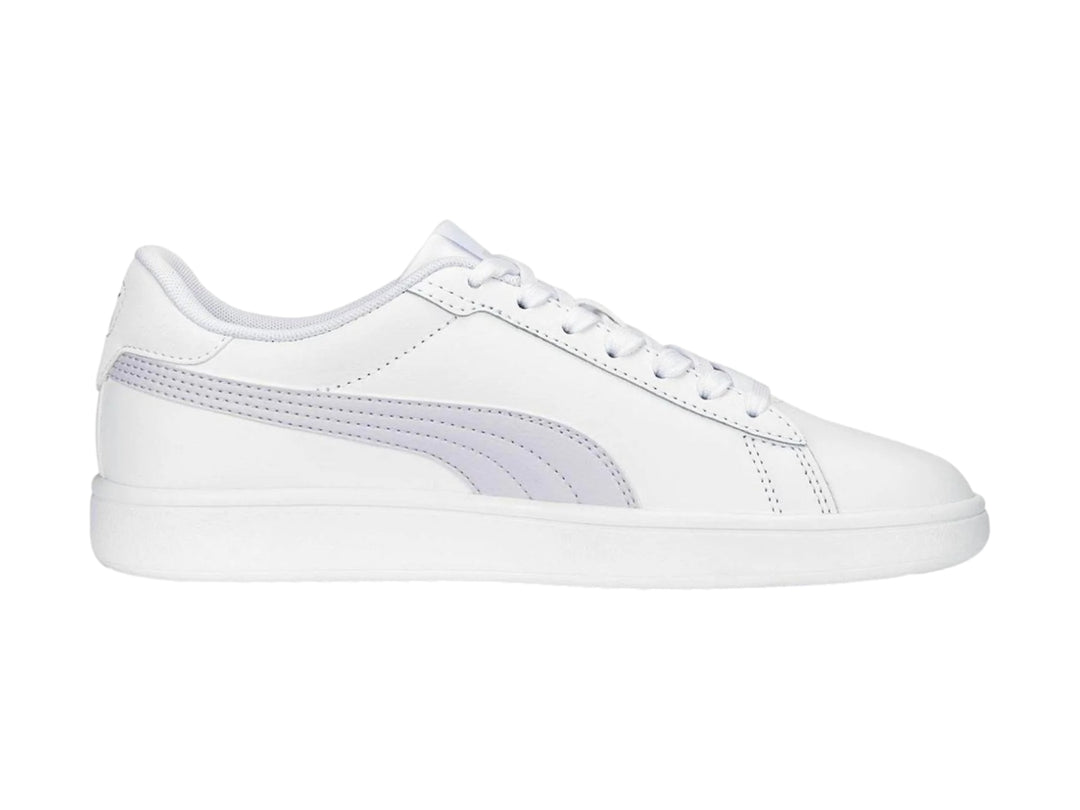 Tenis PUMA Smash 3.0 L color blanco con detalle lateral en gris lavanda.
