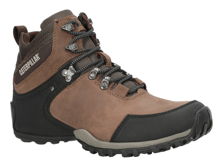 Bota de trabajo Caterpillar color marrón oscuro con refuerzos negros y suela antideslizante.